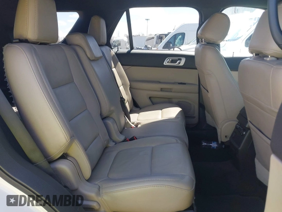 2014 Ford Explorer XLT z VIN 1FM5K7D87EGB90270, wystawiony jako IAAI lot #41991273 z przebiegiem 87 752 mil mil oraz . Historia ofert i sprzedaży dostępna na DreamBid. Obrazek 8.