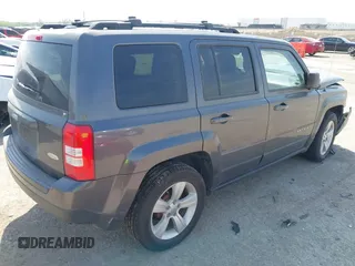 2015 Jeep Patriot Latitude with VIN 1C4NJPFB4FD185546, listed as a IAAI auction lot 42056820 with Not Provided miles and . Bid and sale history available at DreamBid. Image 4.