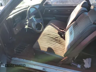 1986 Chevrolet El Camino z VIN 3GCCW80Z9GS914985, wystawiony jako Copart lot #49669715 z przebiegiem 84 552 mil mil oraz Nie do naprawy. Historia ofert i sprzedaży dostępna na DreamBid. Obrazek 7.