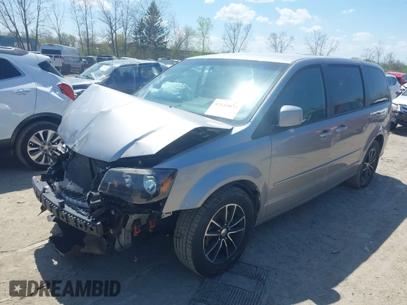 2017 Dodge Grand Caravan GT with VIN 2C4RDGEG3HR740797, listed as a IAAI auction lot 42110636 with 186,330 mi miles and . Bid and sale history available at DreamBid. Image 2.
