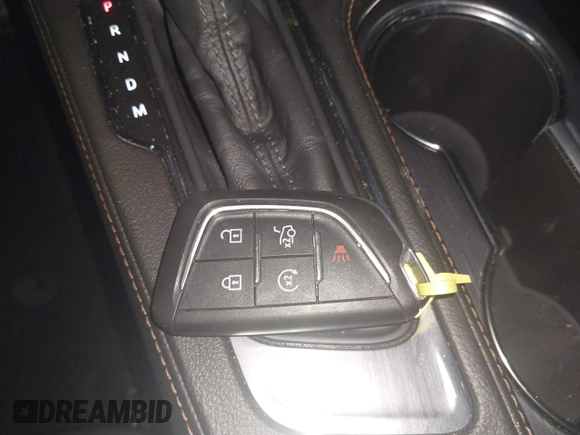 2020 Cadillac CT4 Sport z VIN 1G6DG5RK9L0131773, wystawiony jako IAAI lot #41810511 z przebiegiem 28 308 mil mil oraz . Historia ofert i sprzedaży dostępna na DreamBid. Obrazek 11.