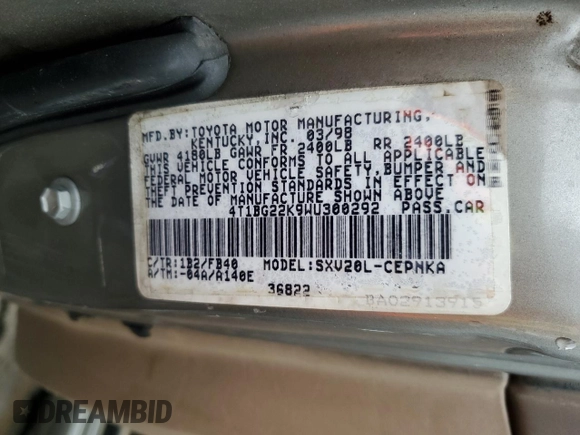 1998 Toyota Camry LE z VIN 4T1BG22K9WU300292, wystawiony jako Copart lot #52169985 z przebiegiem 247 137 mil mil oraz Szkoda całkowita • Salvage title. Historia ofert i sprzedaży dostępna na DreamBid. Obrazek 12.