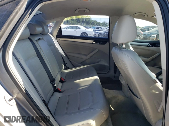 2014 Volkswagen Passat Wolfsburg Edition with VIN 1VWAS7A30EC118276, listed as a Copart auction lot 60730425 with 141,975 mi miles and Salvage title. Bid and sale history available at DreamBid. Image 10.
