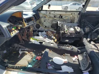 1993 Acura Integra z VIN JH4DA9442PS004452, wystawiony jako Copart lot #49811105 z przebiegiem Nie podano mil oraz Czysty tytuł • Clean title. Historia ofert i sprzedaży dostępna na DreamBid. Obrazek 7.