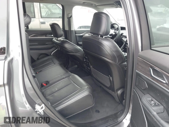2022 Jeep Grand Cherokee with VIN 1C4RJYB68N8748802, listed as a IAAI auction lot 42158104 with 28,227 mi miles and . Bid and sale history available at DreamBid. Image 8.
