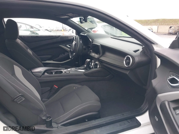 2019 Chevrolet Camaro 1LT with VIN 1G1FB1RX3K0121241, listed as a IAAI auction lot 41484495 with 107,075 mi miles. Bid and sale history available at carsss.com. Image 5.