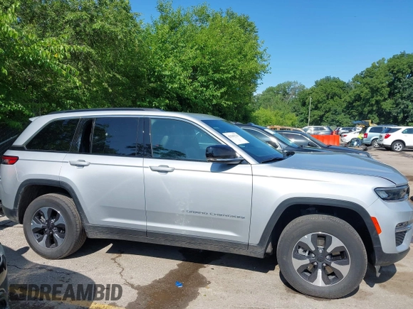 2024 Jeep Grand Cherokee с VIN 1C4RJYB67R8516567, выставлен на аукционе IAAI как лот 42549116 с пробегом 43 307 миль миль и . История ставок и продаж доступна на DreamBid. Изображение 13.