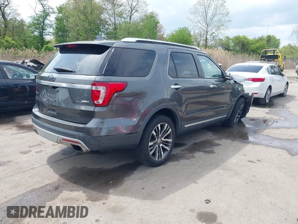 2016 Ford Explorer Platinum z VIN 1FM5K8HT4GGB49067, wystawiony jako IAAI lot #42093235 z przebiegiem 138 272 mil mil oraz . Historia ofert i sprzedaży dostępna na DreamBid. Obrazek 4.