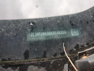 2019 Lincoln Nautilus Select z VIN 2LMPJ8K98KBL46353, wystawiony jako Copart lot #52502315 z przebiegiem 61 947 mil mil oraz Szkoda całkowita • Salvage title. Historia ofert i sprzedaży dostępna na DreamBid. Obrazek 15.