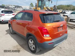 2016 Chevrolet Trax LT z VIN KL7CJPSB3GB642774, wystawiony jako IAAI lot #41800884 z przebiegiem 88 510 mil mil oraz . Historia ofert i sprzedaży dostępna na DreamBid. Obrazek 3.