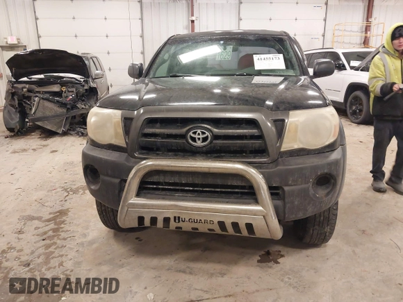 2008 Toyota Tacoma z VIN 5TEUU42N58Z554216, wystawiony jako IAAI lot #41455173 z przebiegiem 253 609 mil mil oraz . Historia ofert i sprzedaży dostępna na DreamBid. Obrazek 6.