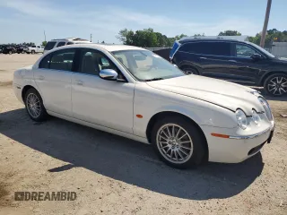 2007 Jaguar S-Type 3 z VIN SAJWA01A07FN74931, wystawiony jako Copart lot #57917545 z przebiegiem Nie podano mil oraz Tytuł czysty. Historia ofert i sprzedaży dostępna na DreamBid. Obrazek 4.