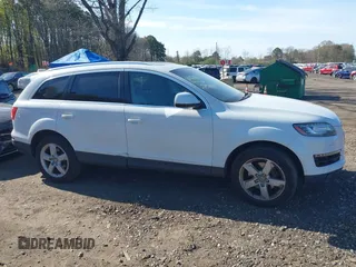 2013 Audi Q7 Premium Plus z VIN WA1LGAFE7DD000118, wystawiony jako IAAI lot #42061733 z przebiegiem 126 673 mil mil oraz . Historia ofert i sprzedaży dostępna na DreamBid. Obrazek 13.