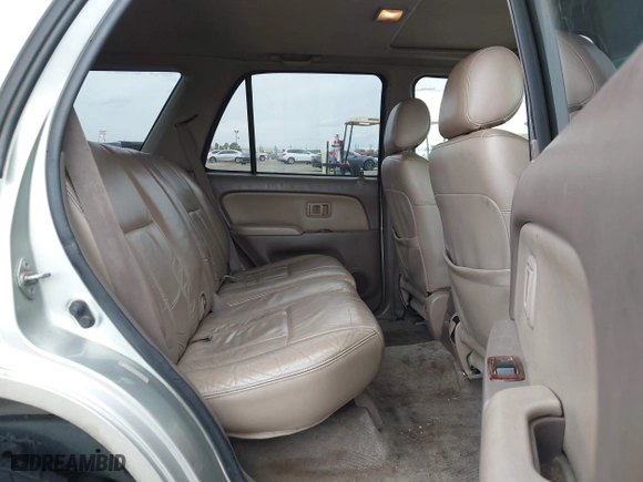 2000 Toyota 4Runner Limited with VIN JT3HN87R8Y0301624, listed as a IAAI auction lot 41786250 with 224,680 mi miles. Bid and sale history available at carsss.com. Image 8.