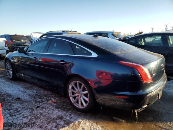 2013 Jaguar XJ with VIN SAJWA1C74D8V41339, listed as a Copart auction lot 46274345 with NaN miles and Clean Title. Bid and sale history available at carsss.com. Image 2.