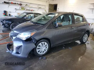 2017 Toyota Yaris L z VIN VNKKTUD34HA075700, wystawiony jako Copart lot #44778795 z przebiegiem 66 195 mil mil oraz Szkoda całkowita • Salvage title. Historia ofert i sprzedaży dostępna na DreamBid. Obrazek 1.