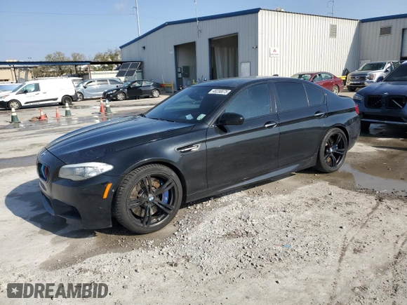 2013 BMW M5 with VIN WBSFV9C58DC772881, listed as a Copart auction lot 48230075 with 0 mi miles and Salvage Title. Bid and sale history available at carsss.com. Image 1.