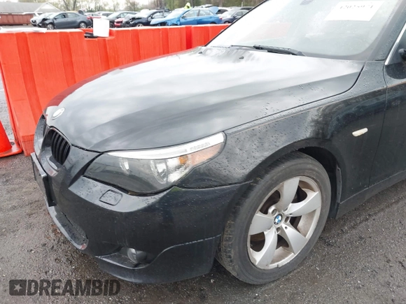 2004 BMW 5 Series 530i with VIN WBANA73514B806617, listed as a IAAI auction lot 42025971 with Not Provided miles and . Bid and sale history available at carsss.com. Image 6.