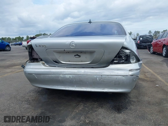 2003 Mercedes-Benz S-Class 4.3L with VIN WDBNG70J23A317424, listed as a IAAI auction lot 41716056 with 175,616 mi miles. Bid and sale history available at carsss.com. Image 6.