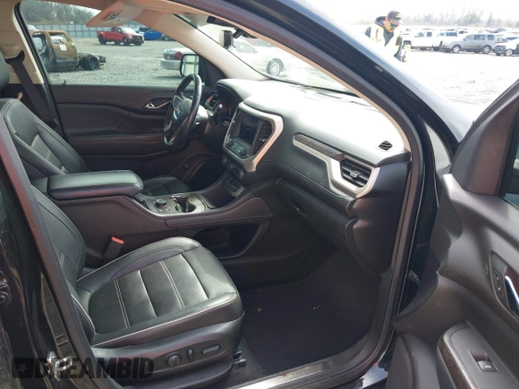 2020 GMC Acadia Denali with VIN 1GKKNXLS0LZ114519, listed as a IAAI auction lot 41650447 with 91,983 mi miles. Bid and sale history available at carsss.com. Image 5.