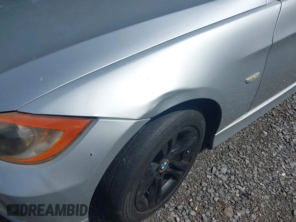 2008 BMW 3 Series 328xi with VIN WBAVC73528KP37985, listed as a IAAI auction lot 42679403 with 138,046 mi miles and . Bid and sale history available at DreamBid. Image 6.
