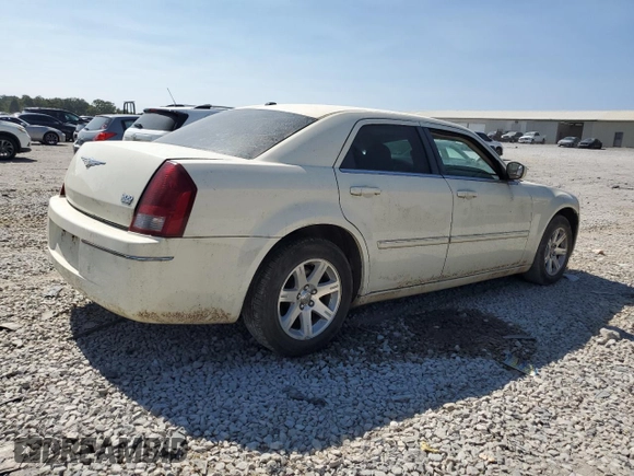 2007 Chrysler 300 Signature with VIN 2C3KA53G87H702573, listed as a Copart auction lot 70526494 with 170,843 mi miles and Salvage Title. Bid and sale history available at carsss.com. Image 3.