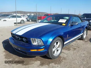 2008 Ford Mustang Deluxe with VIN 1ZVHT84N685117737, listed as a IAAI auction lot 41086449 with 215,136 mi miles and . Bid and sale history available at carsss.com. Image 6.