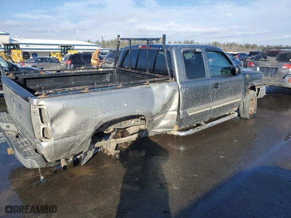 2006 Chevrolet Silverado 1500 LT2 with VIN 1GCEK19B16Z208239, listed as a Copart auction lot 42904305 with 130,263 mi miles and Salvage Title. Bid and sale history available at carsss.com. Image 3.
