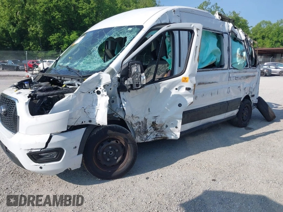 2024 Ford Transit Passenger XL с VIN 1FBAX2C82RKA42933, выставлен на аукционе IAAI как лот 42448876 с пробегом Не указан миль и . История ставок и продаж доступна на DreamBid. Изображение 2.