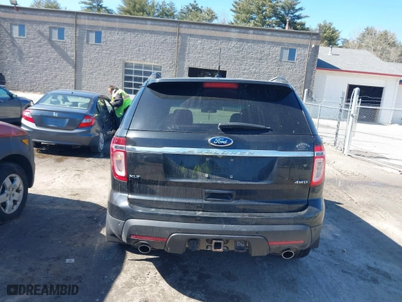 2014 Ford Explorer XLT with VIN 1FM5K8D87EGA15409, listed as a IAAI auction lot 41768883 with 121,207 mi miles. Bid and sale history available at carsss.com. Image 16.