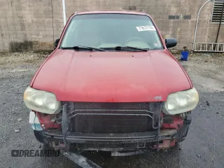 2005 Ford Escape XLT with VIN 1FMYU03175KA63888, listed as a Copart auction lot 71617174 with 145,107 mi miles and Salvage Title. Bid and sale history available at carsss.com. Image 5.