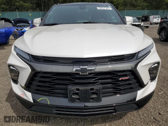 2024 Chevrolet Blazer RS z VIN 3GNKBKRSXRS139522, wystawiony jako Copart lot #56057595 z przebiegiem 29 475 mil mil oraz Szkoda całkowita • Salvage title. Historia ofert i sprzedaży dostępna na DreamBid. Obrazek 5.