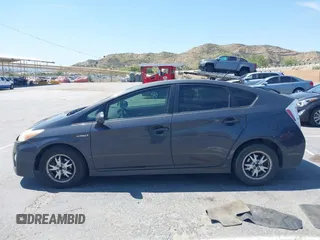 2011 Toyota Prius I with VIN JTDKN3DU5B0250166, listed as a IAAI auction lot 41984071 with 263,991 mi miles. Bid and sale history available at carsss.com. Image 14.