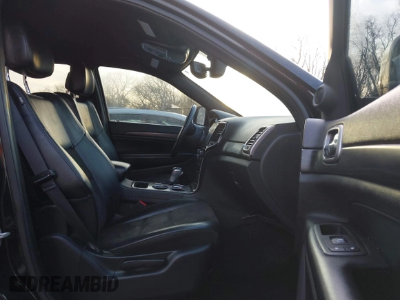 2019 Jeep Grand Cherokee Laredo E with VIN 1C4RJFAG4KC608897, listed as a IAAI auction lot 41771603 with 106,525 mi miles and . Bid and sale history available at DreamBid. Image 5.