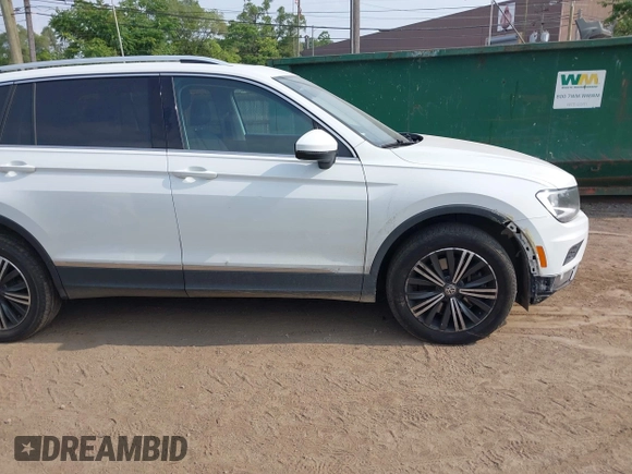 2018 Volkswagen Tiguan SEL с VIN 3VV2B7AX6JM099706, выставлен на аукционе IAAI как лот 42445727 с пробегом 158 954 миль миль и . История ставок и продаж доступна на DreamBid. Изображение 13.