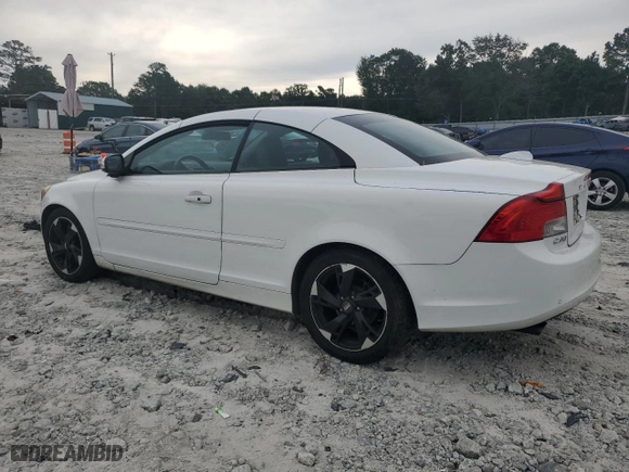 2012 Volvo C70 T5 with VIN YV1672MC9CJ123598, listed as a Copart auction lot 71211514 with 172,248 mi miles and Clean Title. Bid and sale history available at carsss.com. Image 2.