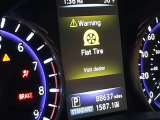 2017 Infiniti Q50 Signature Edition with VIN JN1EV7AP6HM741885, listed as a IAAI auction lot 41049360 with 88,637 mi miles and . Bid and sale history available at DreamBid. Image 16.