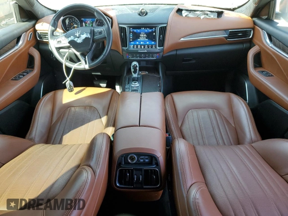 2017 Maserati Levante z VIN ZN661XUL4HX225995, wystawiony jako Copart lot #48588935 z przebiegiem 45 276 mil mil oraz Szkoda całkowita • Salvage title. Historia ofert i sprzedaży dostępna na DreamBid. Obrazek 8.