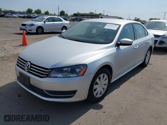 2013 Volkswagen Passat Wolfsburg Edition with VIN 1VWAP7A36DC000975, listed as a IAAI auction lot 42432637 with 109,431 mi miles and . Bid and sale history available at DreamBid. Image 2.