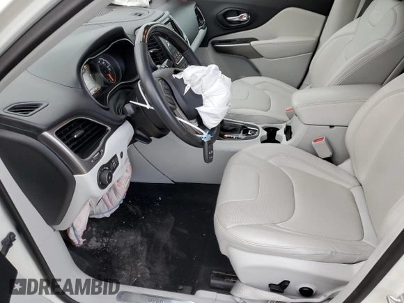 2019 Jeep Cherokee with VIN 1C4PJLJX3KD381640, listed as a Copart auction lot 42463593 with 28,310 mi miles and . Bid and sale history available at DreamBid. Image 7.