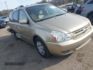 2009 Kia Sedona LX with VIN KNDMB233X96271235, listed as a IAAI auction lot 41681472 with 108,278 mi miles. Bid and sale history available at carsss.com. Image 1.