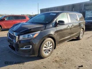 2021 Kia Sedona LX with VIN KNDMB5C12M6668527, listed as a Copart auction lot 84026154 with 165,585 mi miles and Salvage Title. Bid and sale history available at carsss.com. Image 1.