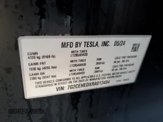 2024 Tesla Cybertruck z VIN 7G2CEHEDXRA013484, wystawiony jako Copart lot #43263285 z przebiegiem 2 869 mil mil oraz Szkoda całkowita • Salvage title. Historia ofert i sprzedaży dostępna na DreamBid. Obrazek 12.
