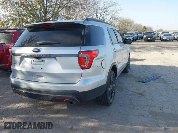 2017 Ford Explorer XLT с VIN 1FM5K7D89HGC13147, выставлен на аукционе IAAI как лот 41717582 с пробегом 139 990 миль миль и . История ставок и продаж доступна на DreamBid. Изображение 4.