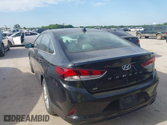 2018 Hyundai Sonata SE z VIN 5NPE24AF1JH700334, wystawiony jako IAAI lot #42261191 z przebiegiem 93 269 mil mil oraz . Historia ofert i sprzedaży dostępna na DreamBid. Obrazek 3.