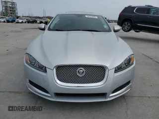 2012 Jaguar XF z VIN SAJWA0FB3CLS51714, wystawiony jako Copart lot #44529555 z przebiegiem Nie podano mil oraz Czysty tytuł • Clean title. Historia ofert i sprzedaży dostępna na DreamBid. Obrazek 5.