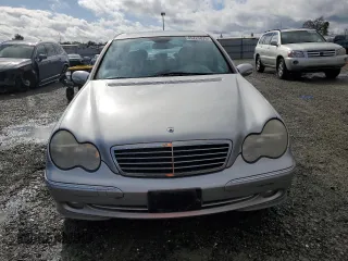 2003 Mercedes-Benz C 230 Kompressor with VIN WDBRF40J23F381503, listed as a Copart auction lot 45225075 with 92,894 mi miles and Clean Title. Bid and sale history available at DreamBid. Image 5.
