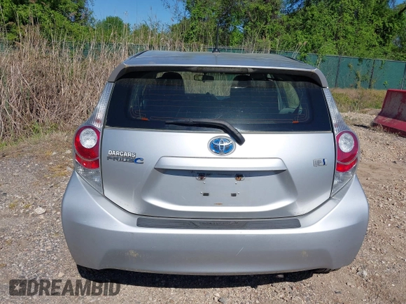 2013 Toyota Prius One with VIN JTDKDTB30D1047034, listed as a IAAI auction lot 42143557 with 186,866 mi miles. Bid and sale history available at carsss.com. Image 16.