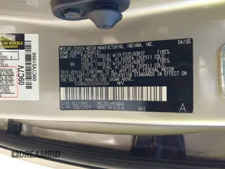 2005 Toyota Sienna XLE with VIN 5TDBA22C05S045324, listed as a IAAI auction lot 42047480 with 288,285 mi miles. Bid and sale history available at carsss.com. Image 9.