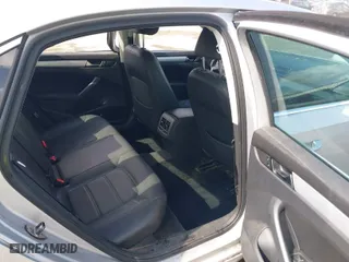 2013 Volkswagen Passat TDI SE w/Sunroof with VIN 1VWBN7A32DC125952, listed as a IAAI auction lot 40505763 with 149,055 mi miles. Bid and sale history available at carsss.com. Image 8.